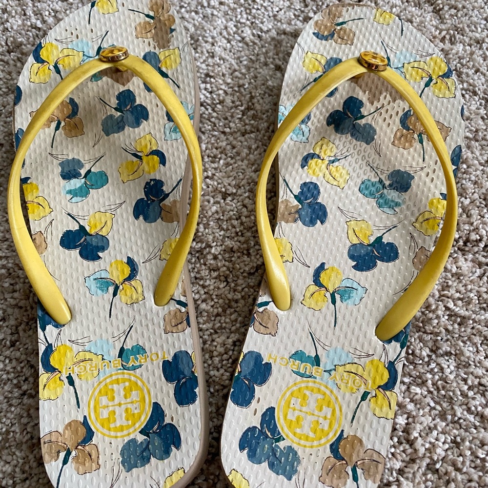 TORY BURCH FLIP FLOPS